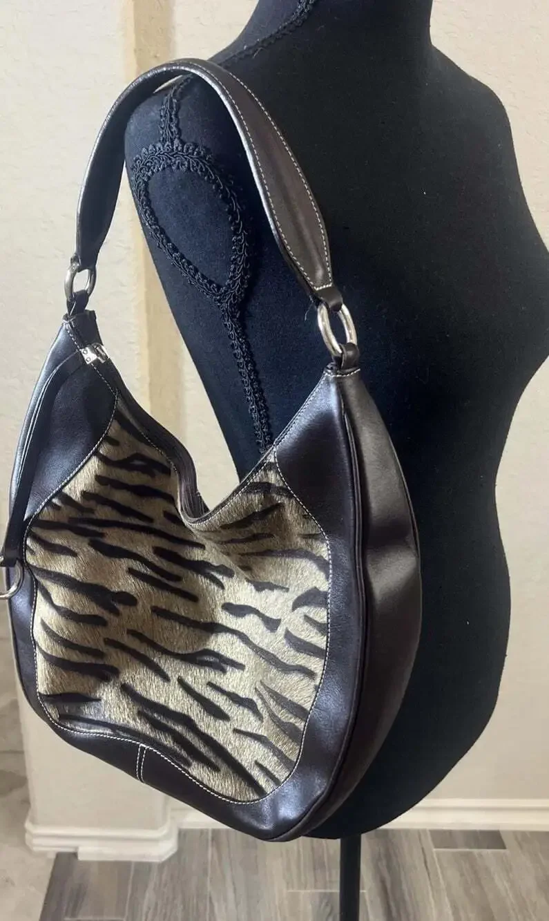 PUNTOTRES MADE IN Spain ANIMAL HAIR Leather SHOULDER BAG PURSE Fall Trend